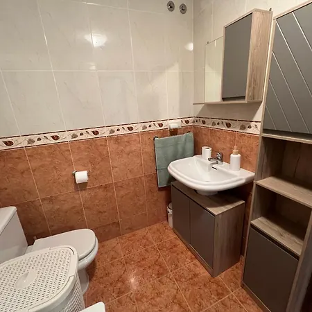 Apartment Sweet Floor